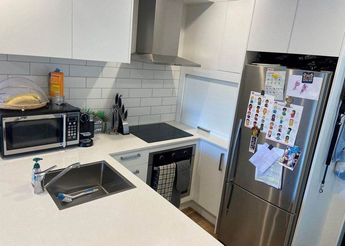  at 9 Wharara Lane, Massey, Waitakere City, Auckland