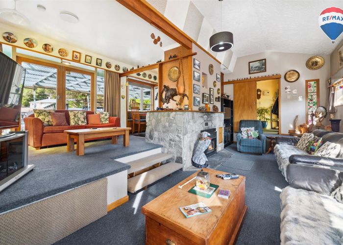  at 7 James Grove, Stokes Valley, Lower Hutt