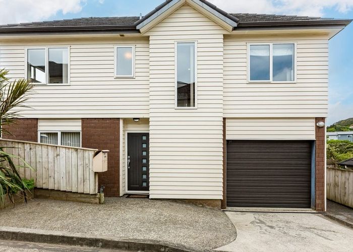  at 5/16 Black Rock Road, Newlands, Wellington