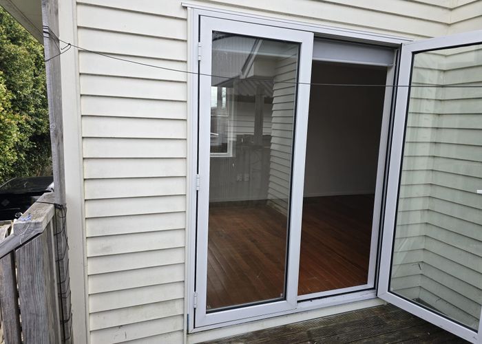 at 20D KOHEKOHE STREET, New Lynn, Waitakere City, Auckland