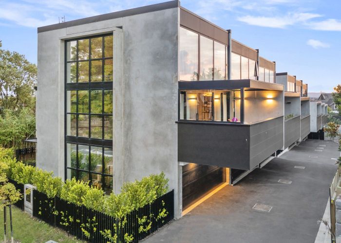  at 1/279 Lake Road, Belmont, North Shore City, Auckland
