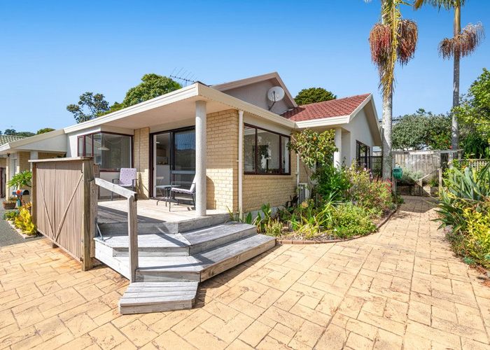  at 19 Palmgreen Court, Stanmore Bay, Rodney, Auckland