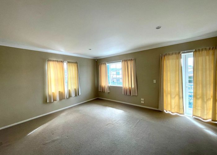  at 33A Janway Avenue, Flat Bush, Manukau City, Auckland