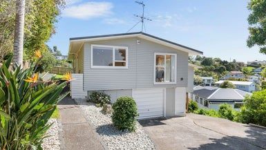  at 18 Sycamore Drive, Sunnynook, Auckland