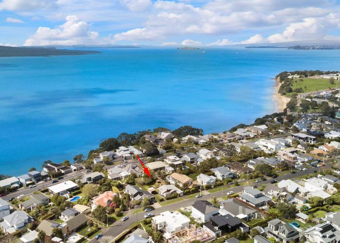  at 26 Merani Street, Narrow Neck, Auckland