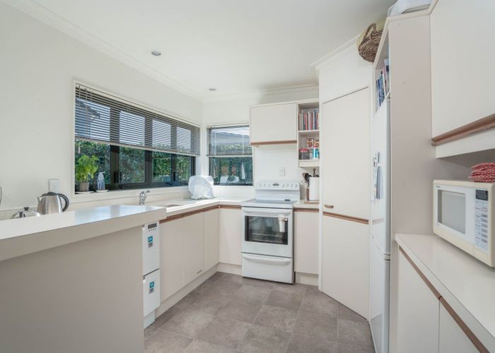  at 9B Haines Grove, Rainbow Point, Taupo