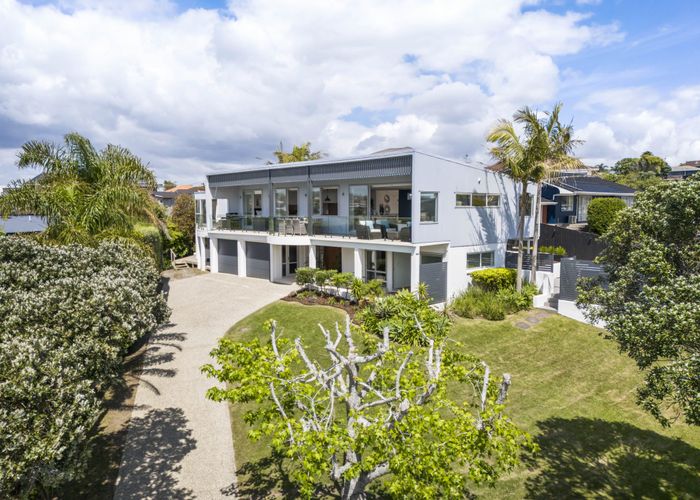  at 10 McCrystal Avenue, Bucklands Beach, Manukau City, Auckland