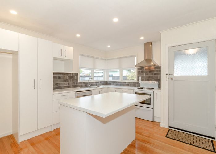  at 18 Clark Avenue, Pirimai, Napier