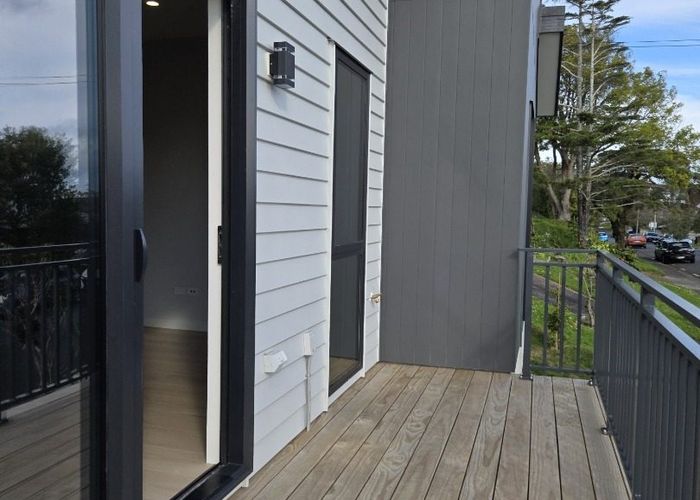  at 58 Bond Crescent, Forrest Hill, North Shore City, Auckland