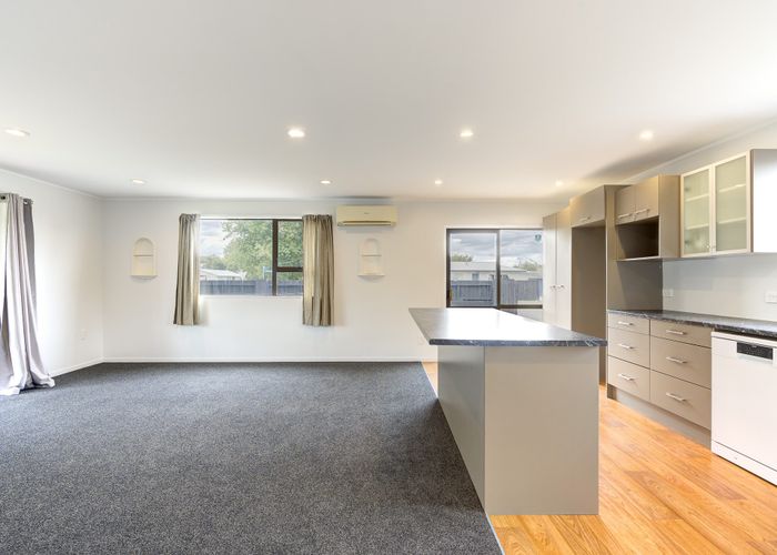  at 43 Karen Crescent, Dinsdale, Hamilton