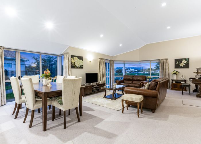  at 7 Lakeside Villas, Whitby, Porirua