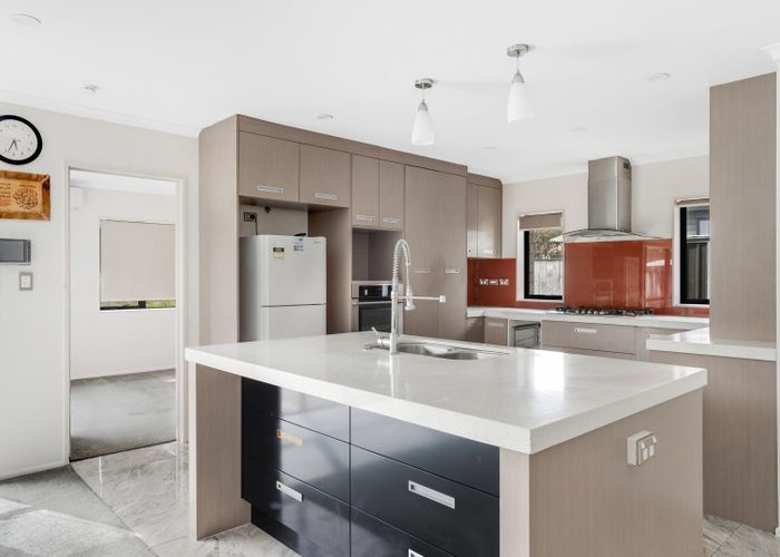  at 6 Springside Drive, Flat Bush, Manukau City, Auckland