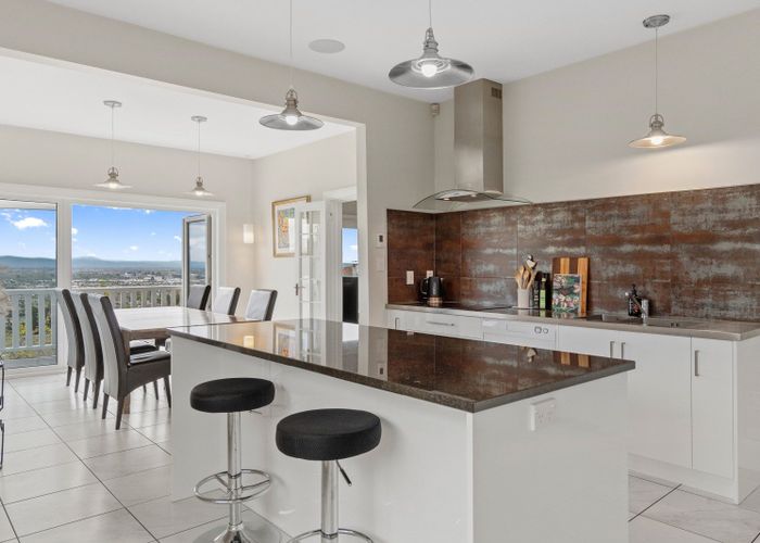  at 119A Hackthorne Road, Cashmere, Christchurch City, Canterbury