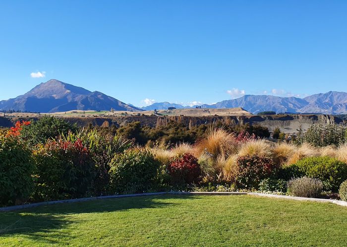  at 2 Hardie Place, Albert Town, Wanaka