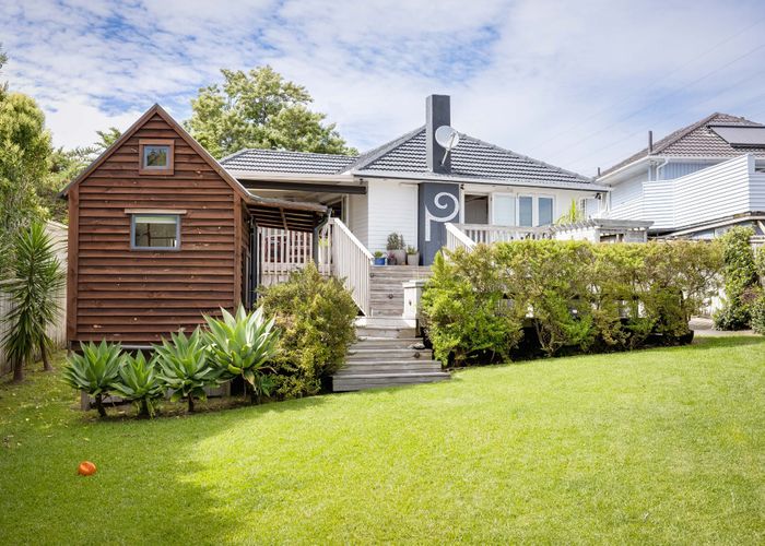  at 16 Paton Avenue, Te Atatu South, Waitakere City, Auckland