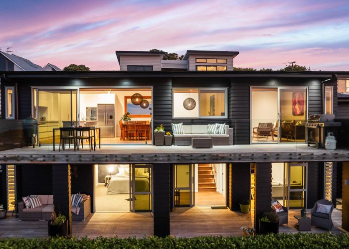  at 14A Mellons Bay Road, Howick, Auckland