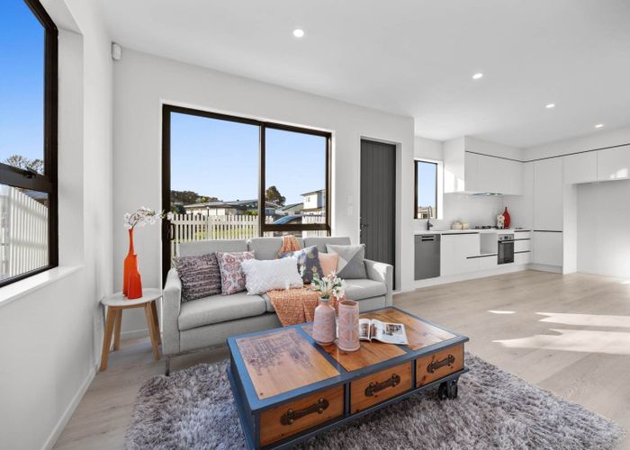  at 13 Blanche Way, Half Moon Bay, Manukau City, Auckland