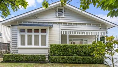  at 32 Milton Road, Mount Eden, Auckland