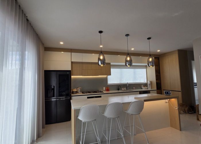  at 21 Meadowridge Drive, Flat Bush, Manukau City, Auckland