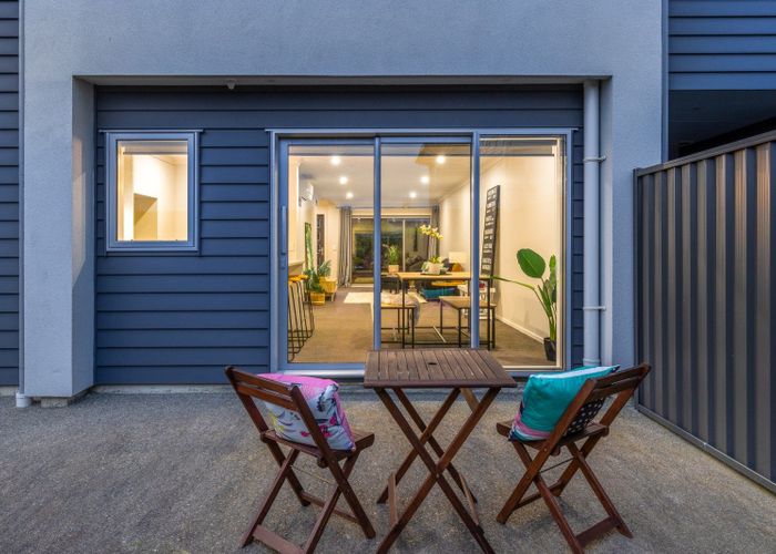  at 8 Tieke LANE, Kenepuru, Porirua