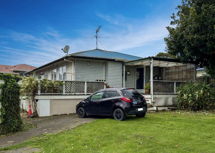  at 42 Bowater Place, Manurewa, Manukau City, Auckland