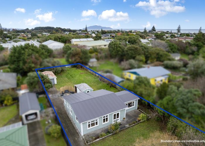  at 27 Manuka Street, Otaki Beach, Otaki