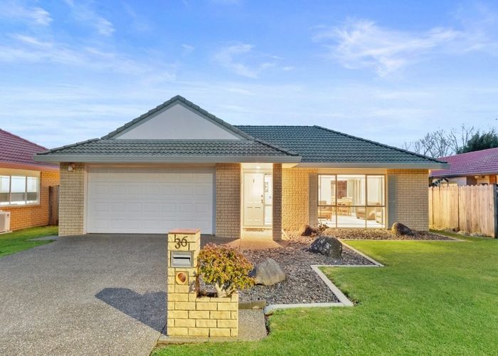  at 36 Millington Place, Huntington Park, Auckland