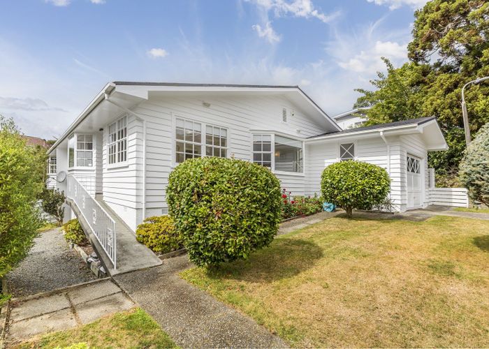  at 5 Ridd Crescent, Karori, Wellington