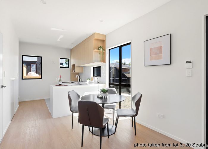  at 12/20 Seabrook Avenue, New Lynn, Waitakere City, Auckland