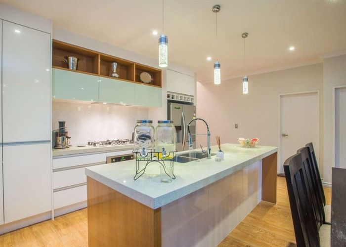  at 21E Stamford Crescent, Flat Bush, Manukau City, Auckland