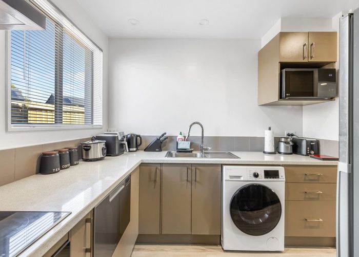  at 5/69 Thackeray Place, Waltham, Christchurch