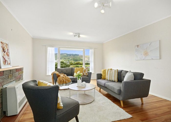 at 17 Lane Crescent, Tawa, Wellington