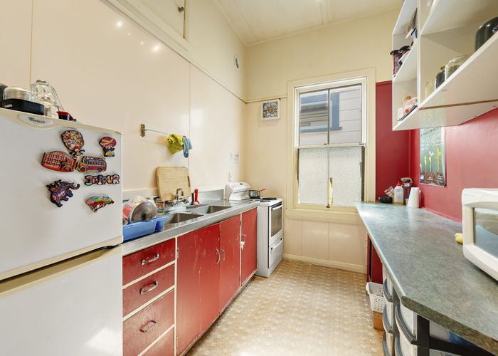  at 25 Myrtle Crescent, Mount Cook, Wellington