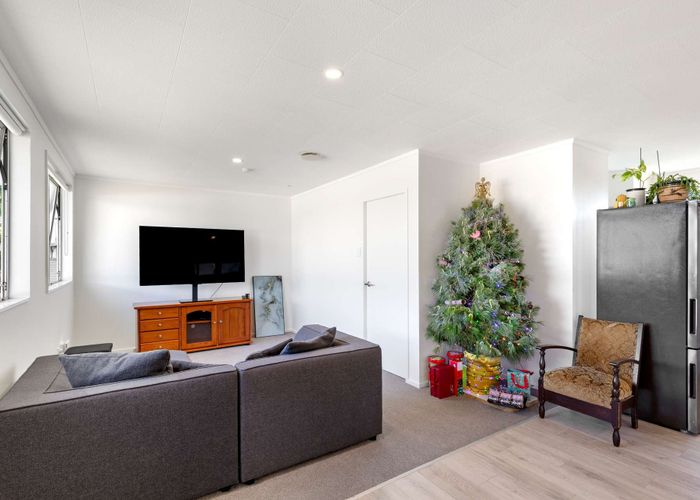  at 1/26 Te Moau Avenue Parakai, Parakai, Rodney, Auckland