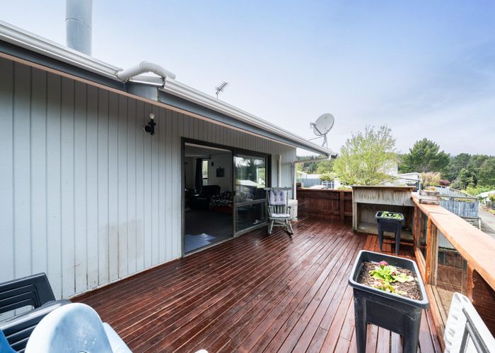  at 6 Serenity Grove, Maoribank, Upper Hutt, Wellington