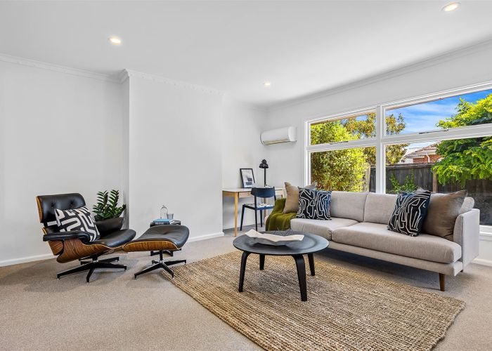  at 2/15 Jeffreys Road, Fendalton, Christchurch
