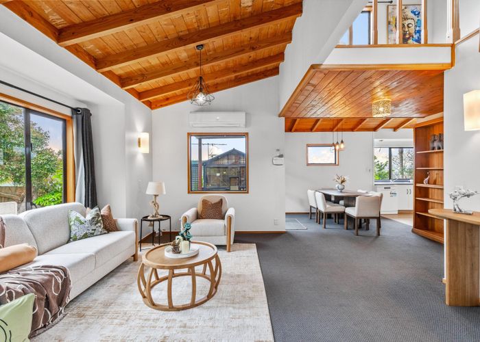  at 1/86 Waimumu Road, Massey, Waitakere City, Auckland