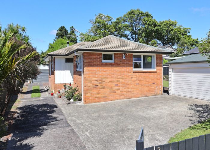  at 3 Tracey Terrace, Te Atatu South, Auckland