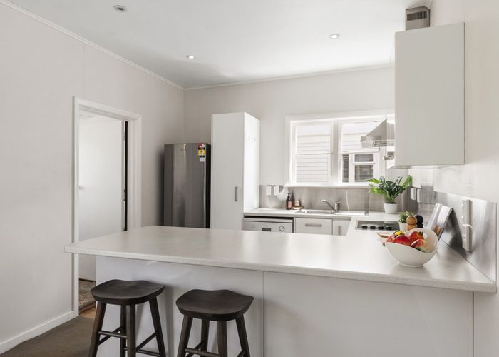  at 10 Fife Lane, Miramar, Wellington