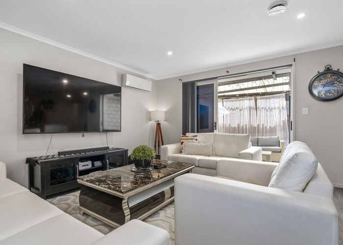  at 27 Waterside Drive, Pyes Pa, Tauranga