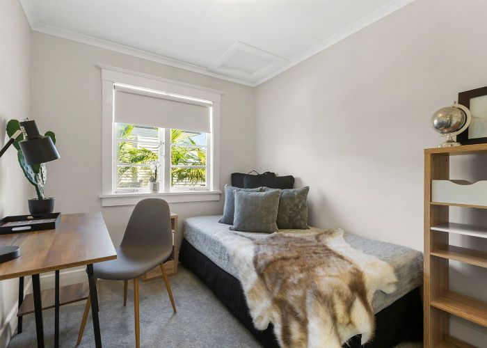  at 2/4 View Road, Mount Eden, Auckland City, Auckland