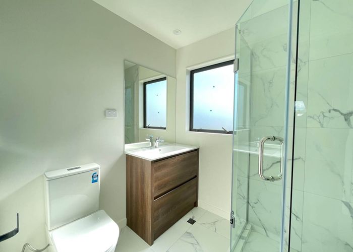  at 6/28 Netherlands Avenue, Kelston, Waitakere City, Auckland