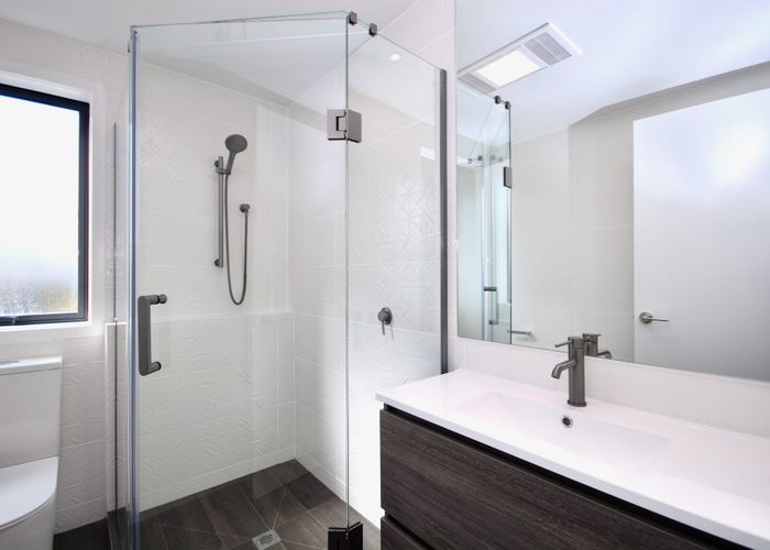  at 41A Camelot Place, Glenfield, North Shore City, Auckland