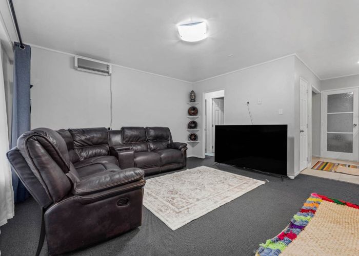  at 2/13 Lochinver Road, Papatoetoe, Manukau City, Auckland