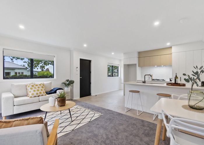  at 1/54 Wellington Street, Hamilton East, Hamilton
