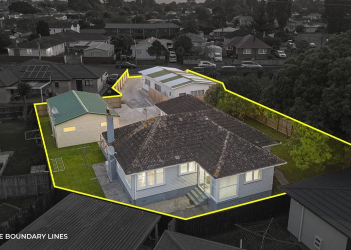  at 7 Mcburney Place, Mangere East, Auckland