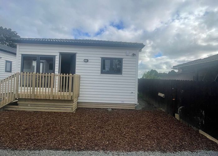  at 95 Everglade Drive, Totara Heights, Manukau City, Auckland