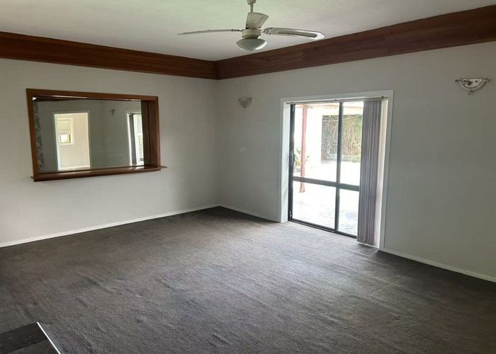  at 39 Beach Road, Papakura, Papakura, Auckland