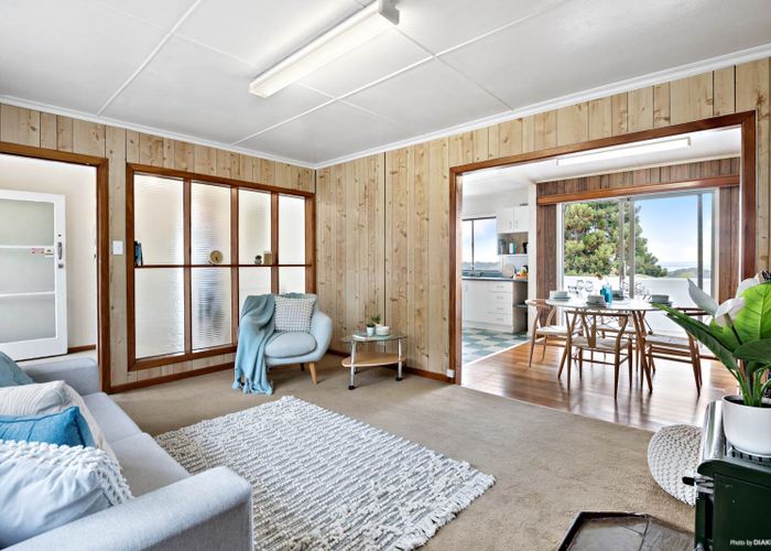  at 438 Huia Road, Laingholm, Auckland