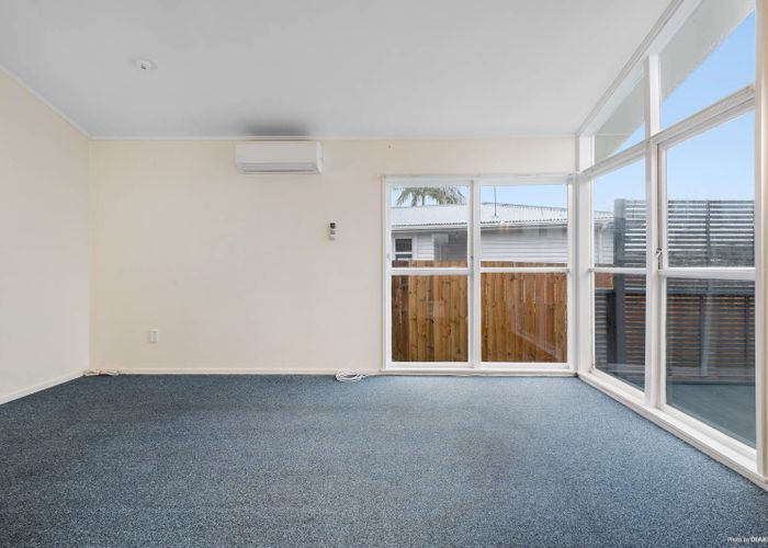  at 29 Harrington Road, Henderson, Auckland